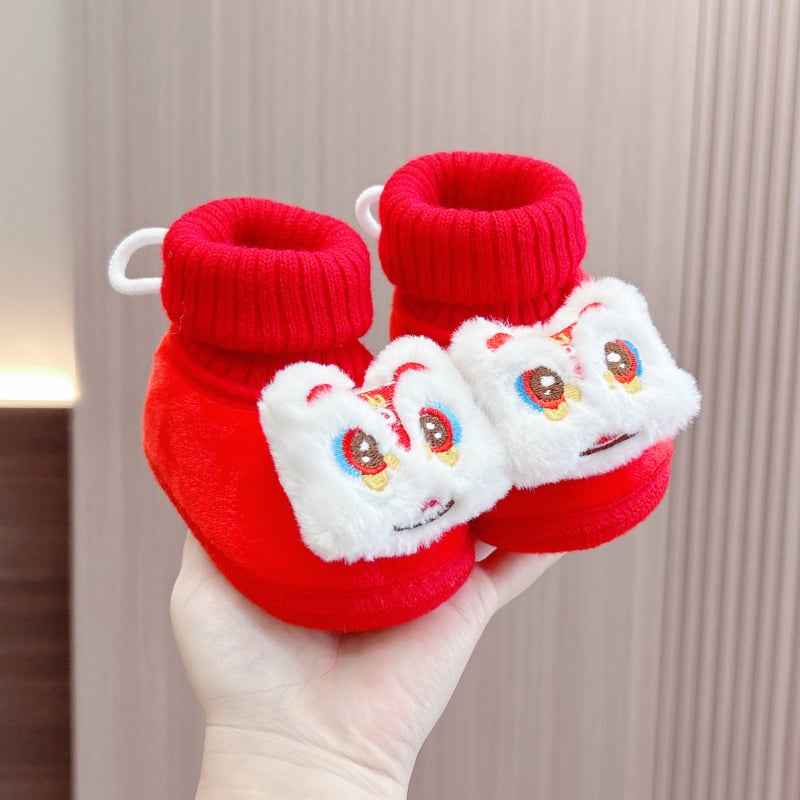 Baba első lépéses cipő - nubuk felső, vastag bélés a melegért, csúszásmentes talp, hátul kötés, 12-36 hónaposaknak