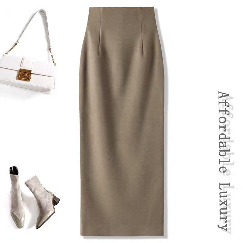 Midi sukňa z vlneného materiálu, vysoký pás, priliehavý strih, jednofarebná, polyester 80–90%, jeseň 2025