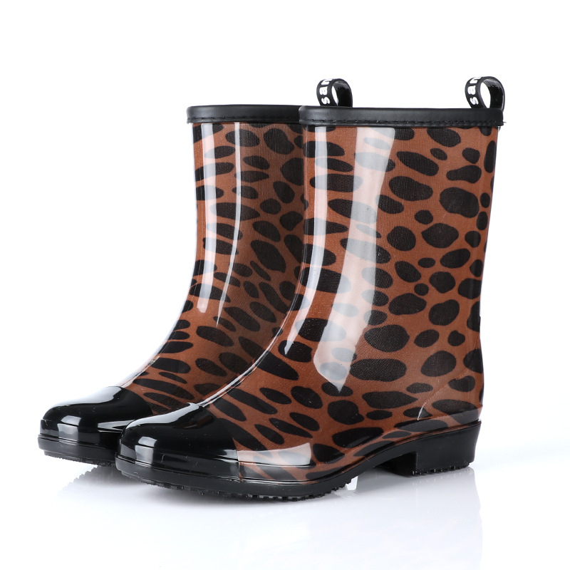 Ženske kišne čizme s leopard printom, PVC gornji dio, srednja visina tele, niski pet 1–3 cm