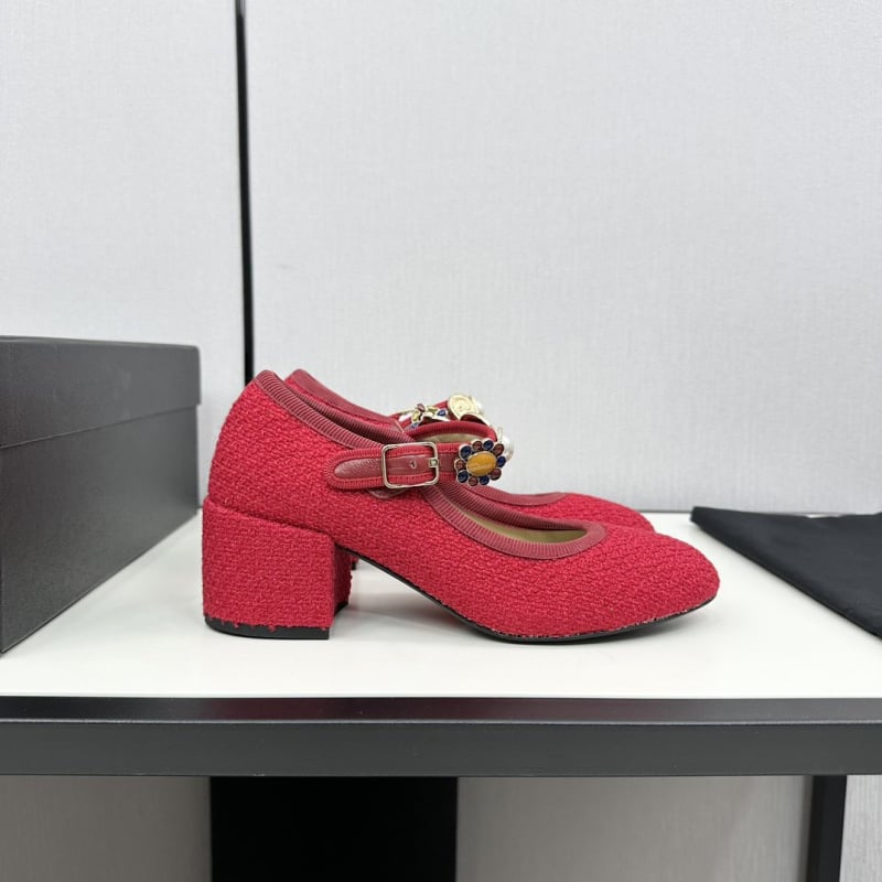 Cipele Mary Jane, okrugli vrh, srednja peta 3-5 cm, kopča, kožna potplata