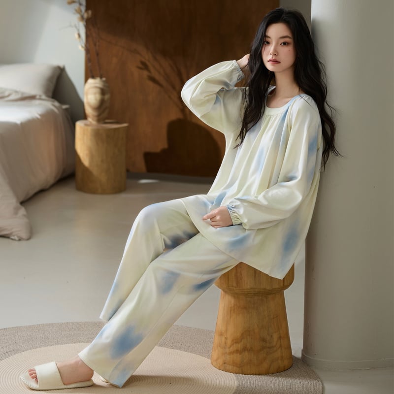 Σετ πιτζάμες από καθαρό βαμβάκι, μακριές μανίκια, στρογγυλή λαιμόκοψη, αντιβακτηριακό και αναπνεύσιμο, μεσαίου βάρους 181–200 g/m², κατάλληλο για άνοιξη και φθινόπωρο, για σπίτι και εξωτερικούς χώρους.