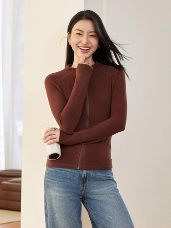 Dámsky kabát z akrylu, úzka silueta, zips, dlhé rukávy, stojací golier