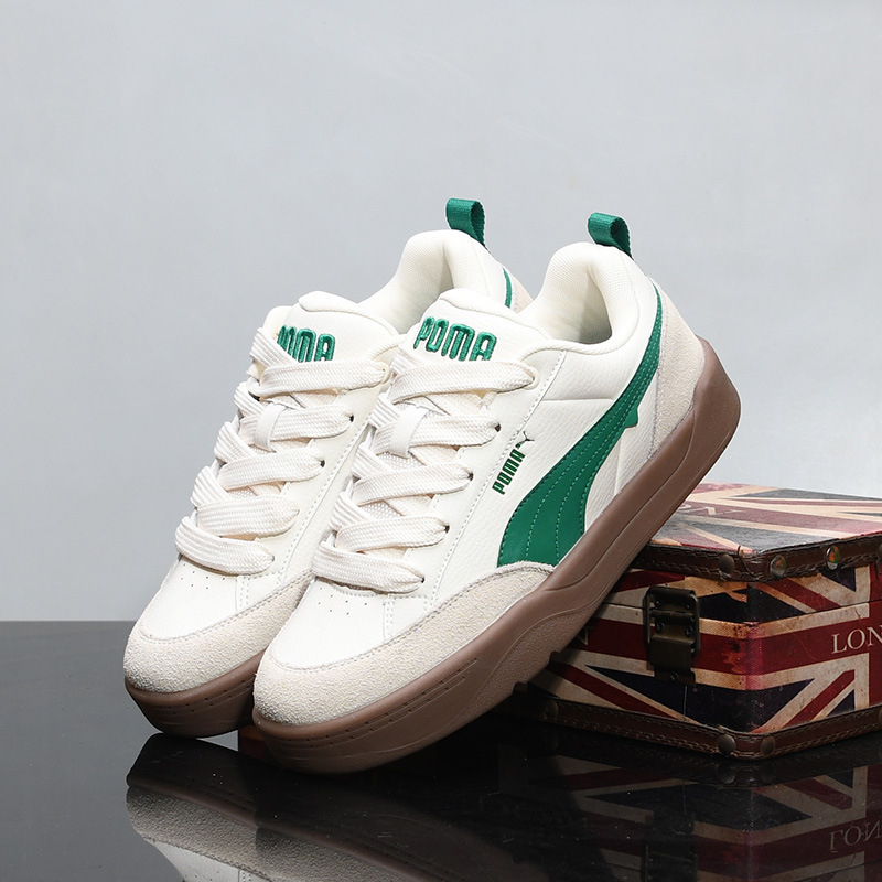 Αθλητικά παπούτσια - Unisex, στρογγυλή μύτη, επάνω μέρος από συνθετικό δέρμα, σόλα από καουτσούκ, κλείσιμο με κορδόνια