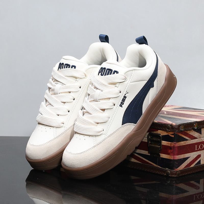 Αθλητικά παπούτσια - Unisex, στρογγυλή μύτη, επάνω μέρος από συνθετικό δέρμα, σόλα από καουτσούκ, κλείσιμο με κορδόνια