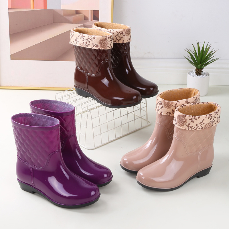Ženske PVC vodootporne čizme za kišu, srednji obod goljenice, Slip-On, niski pet 1–3 cm, za četiri sezone
