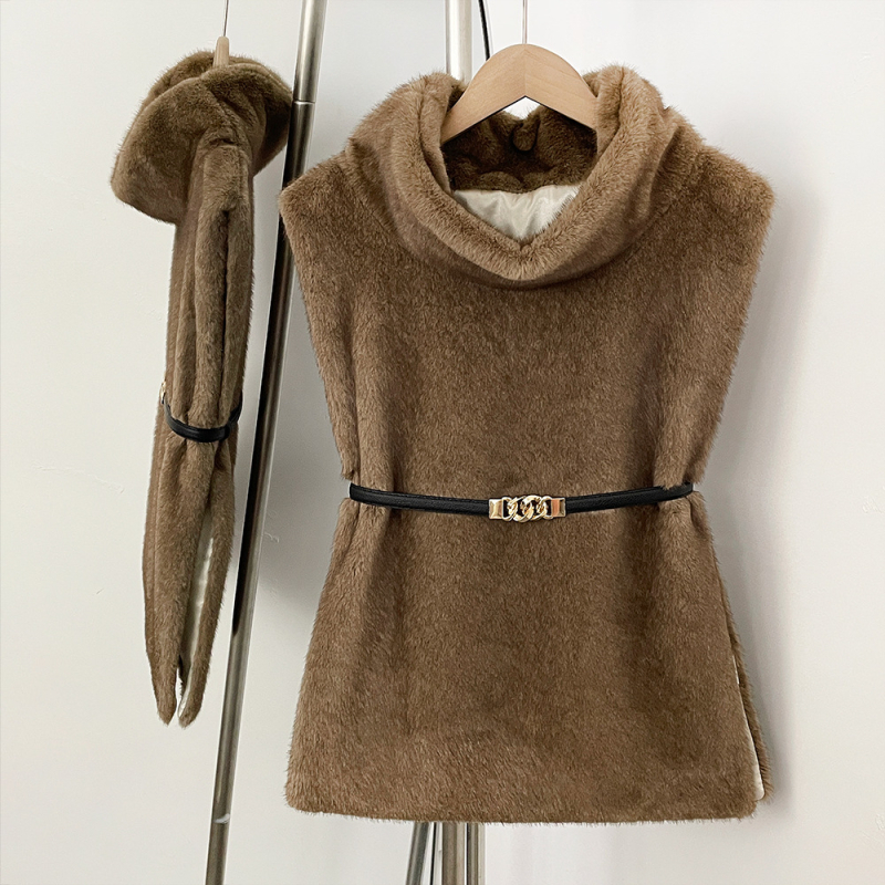 Dámsky vest z umelej kožušiny, bez rukávov, krátky strih, malý rolákový golier, 95%+ umelej kožušiny