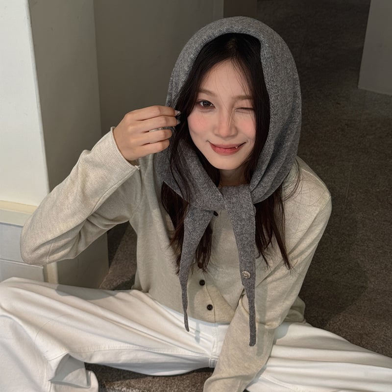 Вълнен триъгълен плетен шал – Топлина, Warp плетене, Есен, Оригинален дизайн, Средна дължина