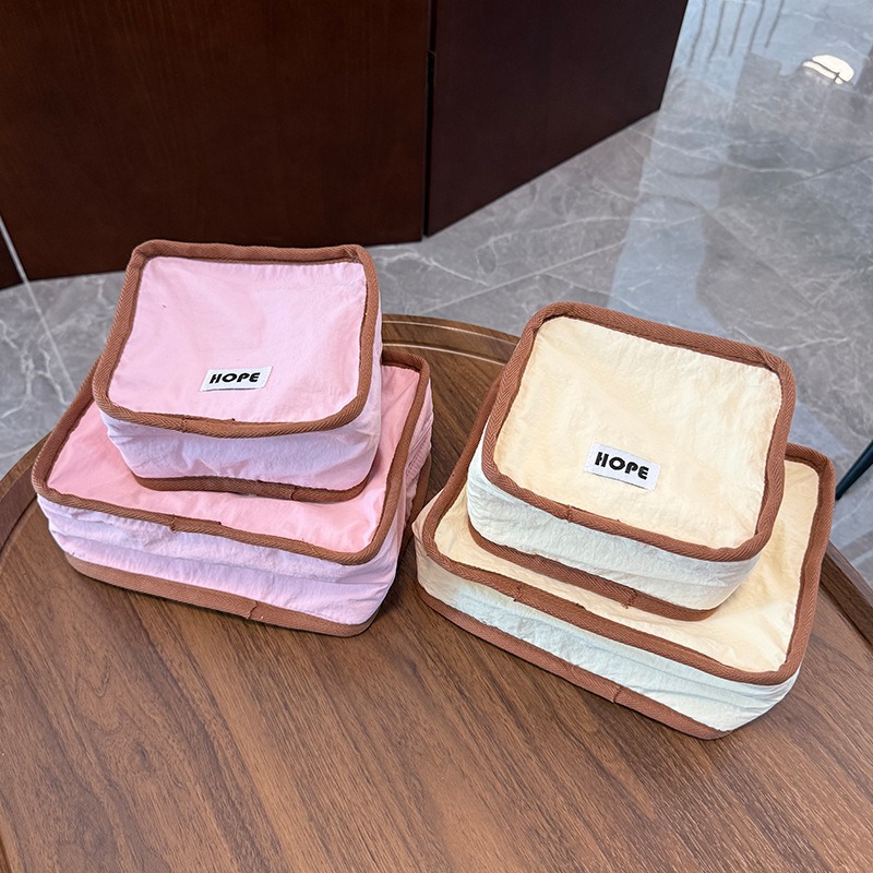 Geantă cosmetică din nylon, stil urban minimalist, geantă mică pătrată, organizator cosmetic de voiaj portabil, lansare vara 2025