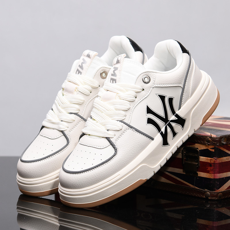 Ανδρικά αθλητικά με φαρδιά σόλα, επάνω μέρος από microfiber, PU σόλα, ύψος μέτριο 3-7 εκ, κορδόνια