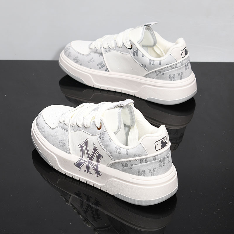 Ανδρικά αθλητικά με φαρδιά σόλα, επάνω μέρος από microfiber, PU σόλα, ύψος μέτριο 3-7 εκ, κορδόνια