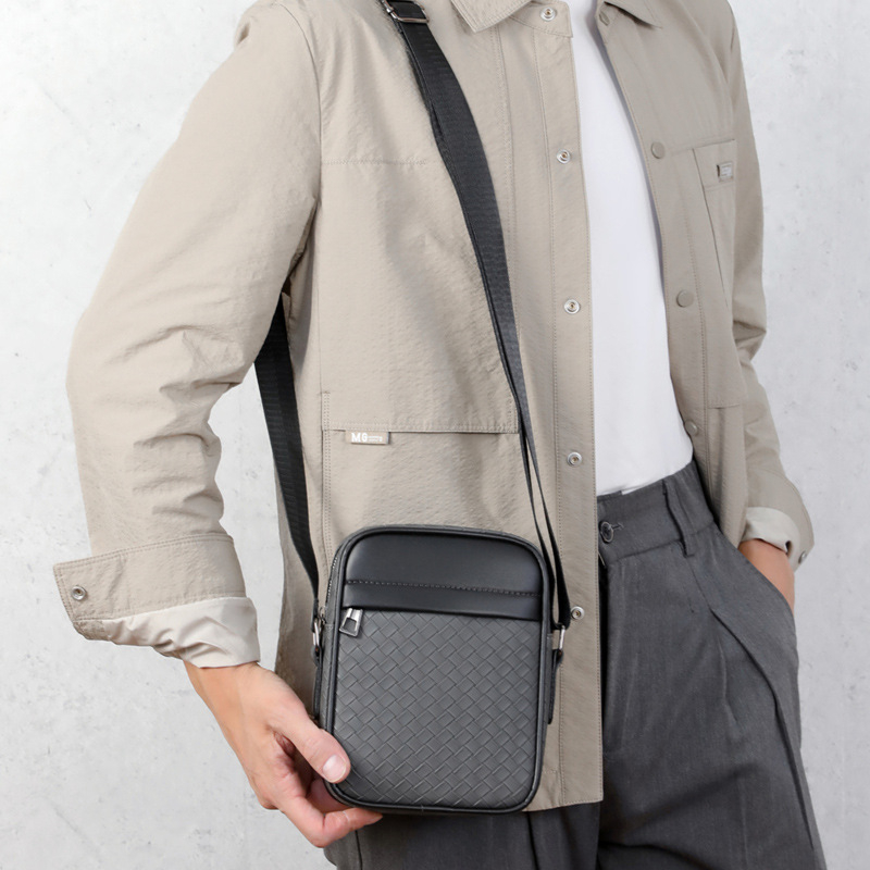 Ανδρική τσάντα ώμου από PU με επένδυση πολυεστέρα, Άνοιξη 2025, αναπνεύσιμη, κατάλληλη για επιχειρηματικά ταξίδια