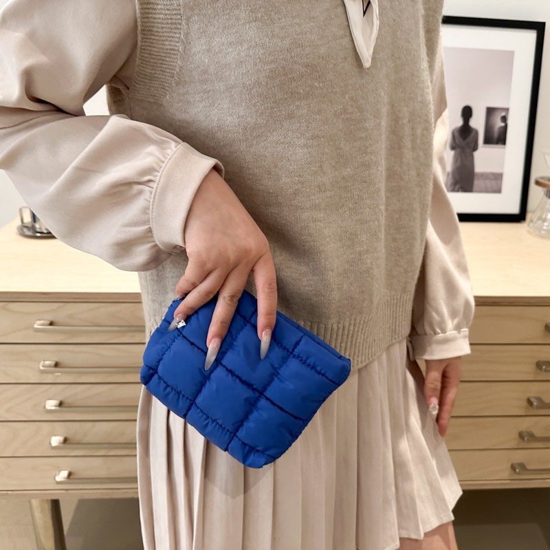 Jinhe tangchao Geantă clutch pătrată, material special, închidere cu fermoar, căptușeală poliester, buzunar pentru telefon