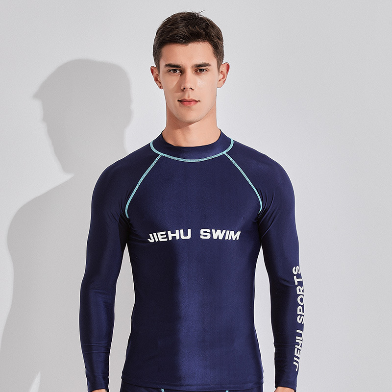 Costum de baie pentru bărbați cu mâneci lungi, uscare rapidă și protecție UV, set din două piese, material poliester-elastan (80–90% elastan), căptușeală poliester-elastan, 400 g