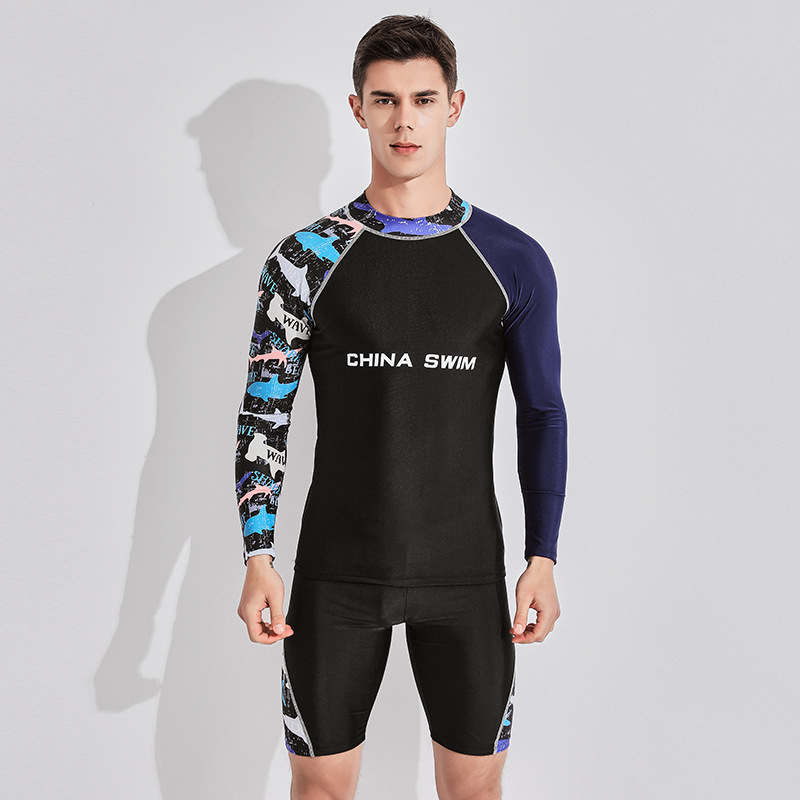 Costum de baie pentru bărbați cu mâneci lungi, uscare rapidă și protecție UV, set din două piese, material poliester-elastan (80–90% elastan), căptușeală poliester-elastan, 400 g