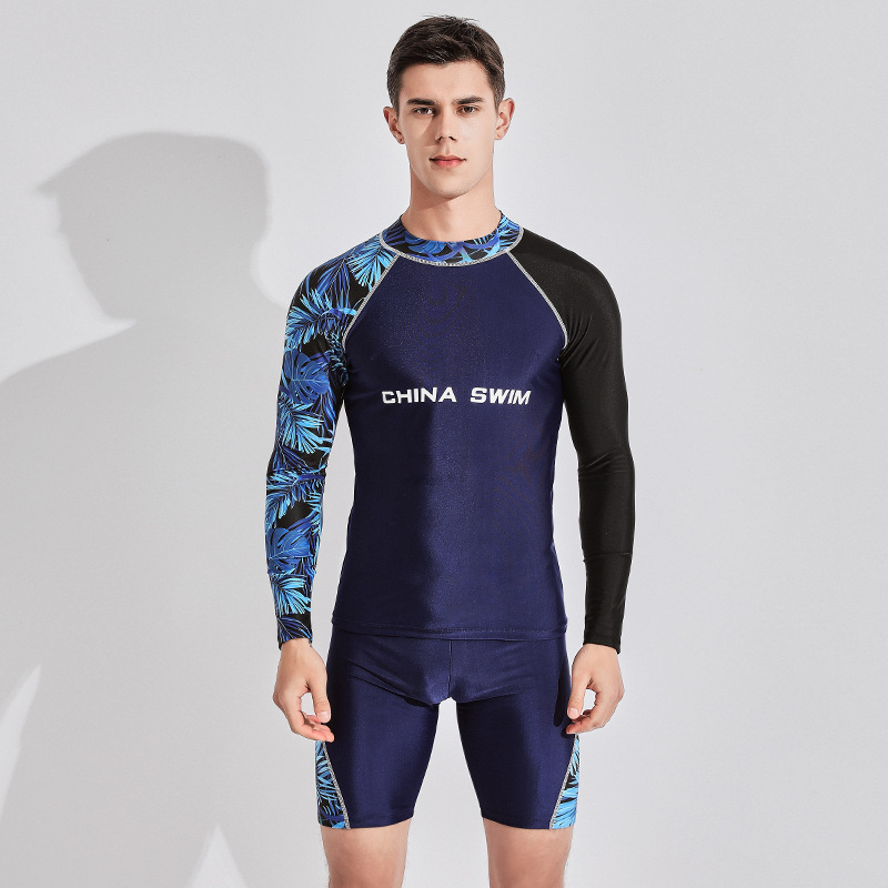 Costum de baie pentru bărbați cu mâneci lungi, uscare rapidă și protecție UV, set din două piese, material poliester-elastan (80–90% elastan), căptușeală poliester-elastan, 400 g