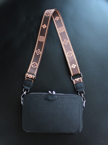 Muška crossbody torbica – ulični stil, mikrofiber koža, lagana, strukturirana