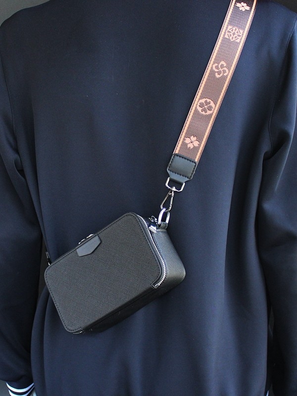 Muška crossbody torbica – ulični stil, mikrofiber koža, lagana, strukturirana
