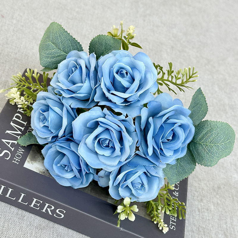 7‑fejű kézzel tartott rózsák esküvői fotózáshoz – rekvizit | Márka: Quanyi flowers; Anyag: Pan fabric; Fajta: Rose