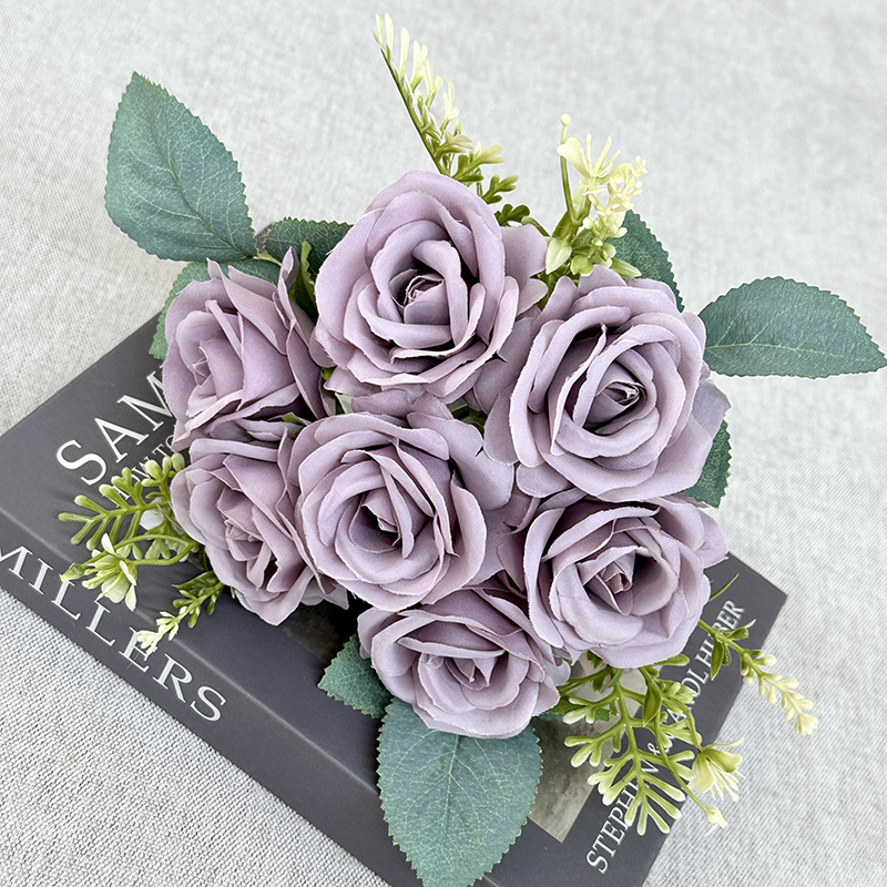 7‑fejű kézzel tartott rózsák esküvői fotózáshoz – rekvizit | Márka: Quanyi flowers; Anyag: Pan fabric; Fajta: Rose