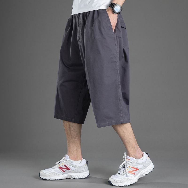 Ανδρικά cropped βαμβακερά παντελόνια με ίσιο κόψιμο, υψηλή μέση, ζώνη, κλείσιμο με κορδόνι