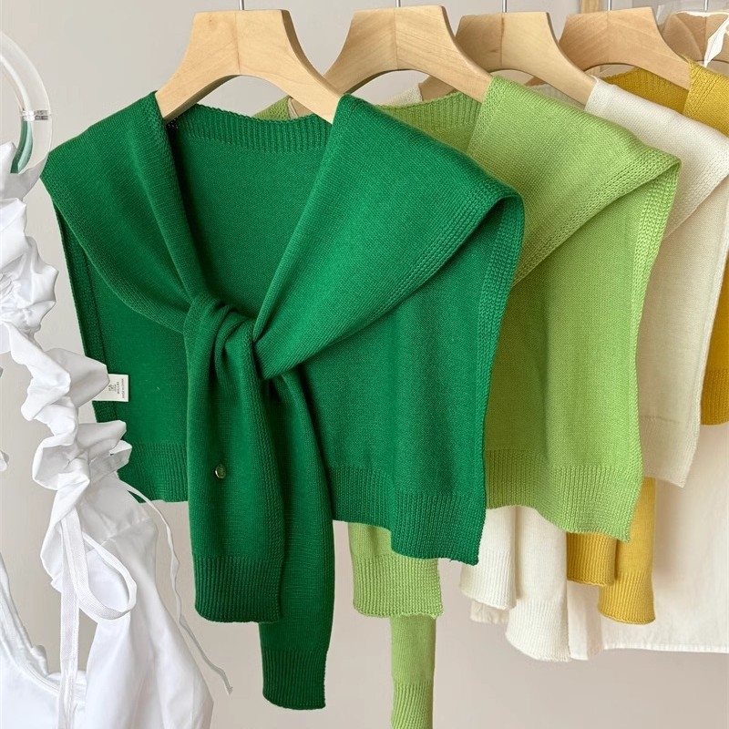 Šal za žene s dekorativnim lažnim ovratnikom, kvadratnog stila (Materijal: vuna; Pletenje: jednostavno tkanje; Uzorak: monokromatski; Obrada: tie-dye; Prilagodba: dostupna)