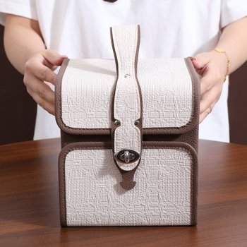 Козметична кутия за съхранение, сгъваема и преносима, голям капацитет; материал PC; тегло 1,2 кг; разширителен слой: да; метод на отваряне: заключваща закопчалка; колела: въртящи се във всички посоки.