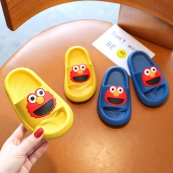 Детски летни PVC пантофи с мрежеста горна част и карикатурен дизайн, антихлъзгаща мека подметка