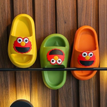 Детски летни PVC пантофи с мрежеста горна част и карикатурен дизайн, антихлъзгаща мека подметка