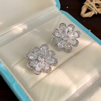 Σκουλαρίκια με λουλουδάτο σχέδιο, χαλκός βάσης, ζιρκόν σε ενθέσεις, ακίδες από ασήμι 925, Luo Xun