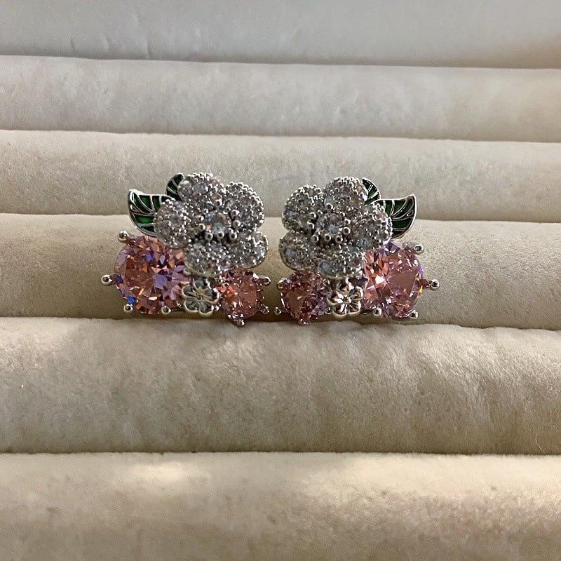 Σκουλαρίκια με λουλουδάτο σχέδιο, χαλκός βάσης, ζιρκόν σε ενθέσεις, ακίδες από ασήμι 925, Luo Xun