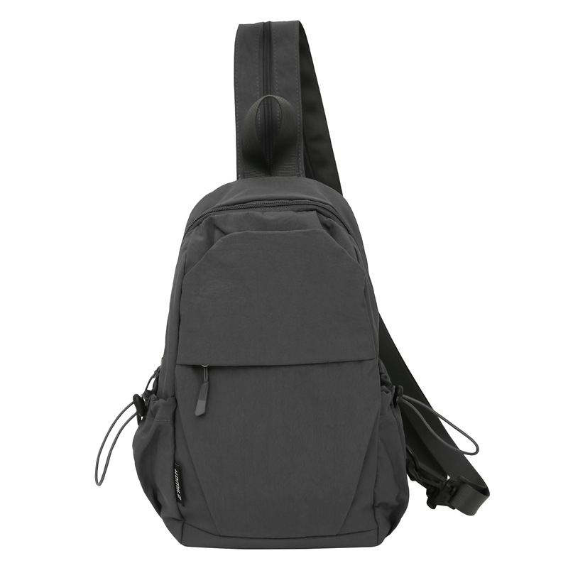 Nylonový batoh na outdoor cestovanie, kapacita do 20 l, nepremokavý, pre 8-palcový notebook, zakrivený ramenný popruh