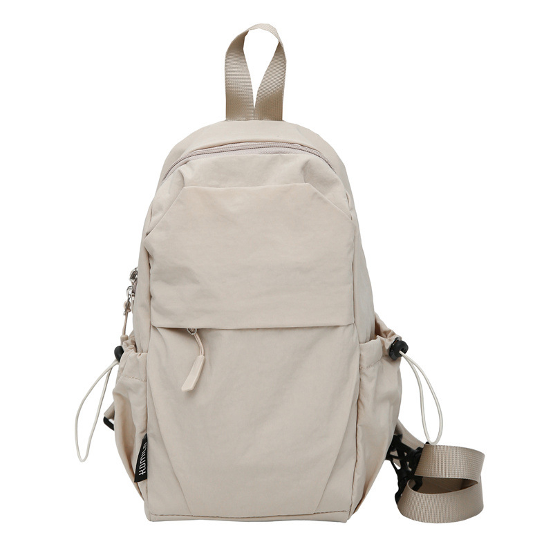 Nylonový batoh na outdoor cestovanie, kapacita do 20 l, nepremokavý, pre 8-palcový notebook, zakrivený ramenný popruh