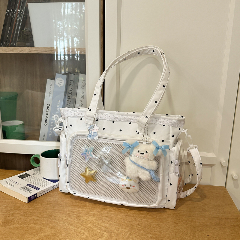 Crossbody torba s gradskim minimalističkim stilom, najlon materijal, horizontalni kvadratni oblik, zatvaranje zipom, laminirano unutarnje, poliester podstava