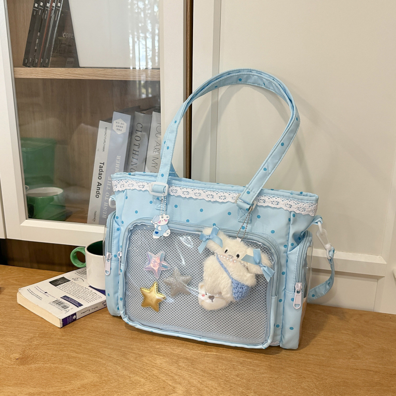 Crossbody torba s gradskim minimalističkim stilom, najlon materijal, horizontalni kvadratni oblik, zatvaranje zipom, laminirano unutarnje, poliester podstava