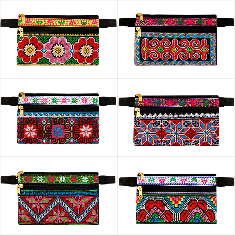Izšivena crossbody torba od Oxford materijala, zatvaranje na zip, unutarnji džep s zipom, jedna naramenica, stil Nove nacionalne mode