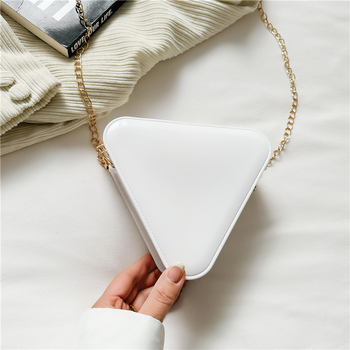 PVC zselé táska, háromszög alakú, vállon át, cipzárral