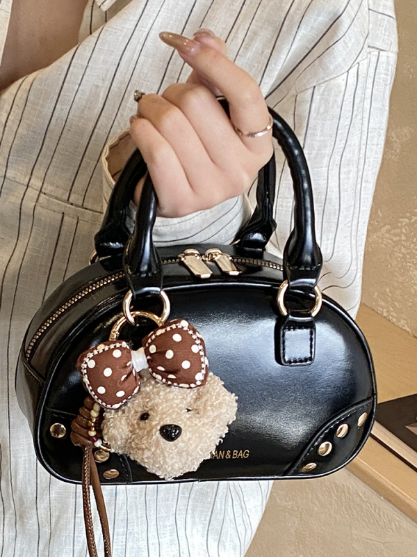 Női PU crossbody táska, városi minimalist stílus, horizontális négyszögletes forma, cipzáras zárás, poliészter bélés, 2026 tavasz szezon