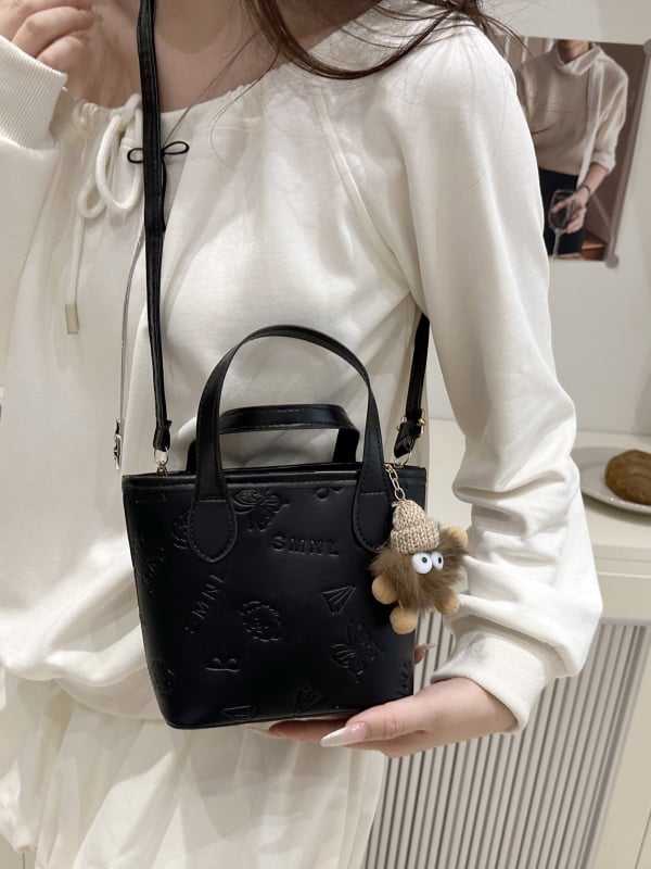 PU bucket táska cipzáras záródással, poliészter bélés, belső telefonzseb, válltáska-stílus