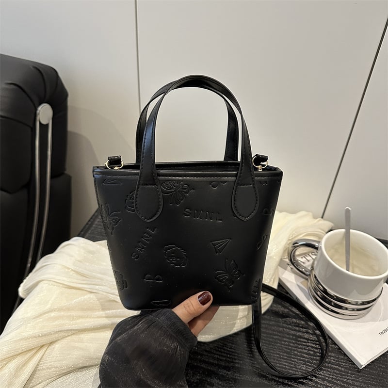 PU bucket táska cipzáras záródással, poliészter bélés, belső telefonzseb, válltáska-stílus