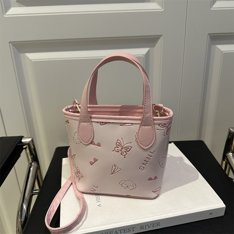 PU bucket táska cipzáras záródással, poliészter bélés, belső telefonzseb, válltáska-stílus