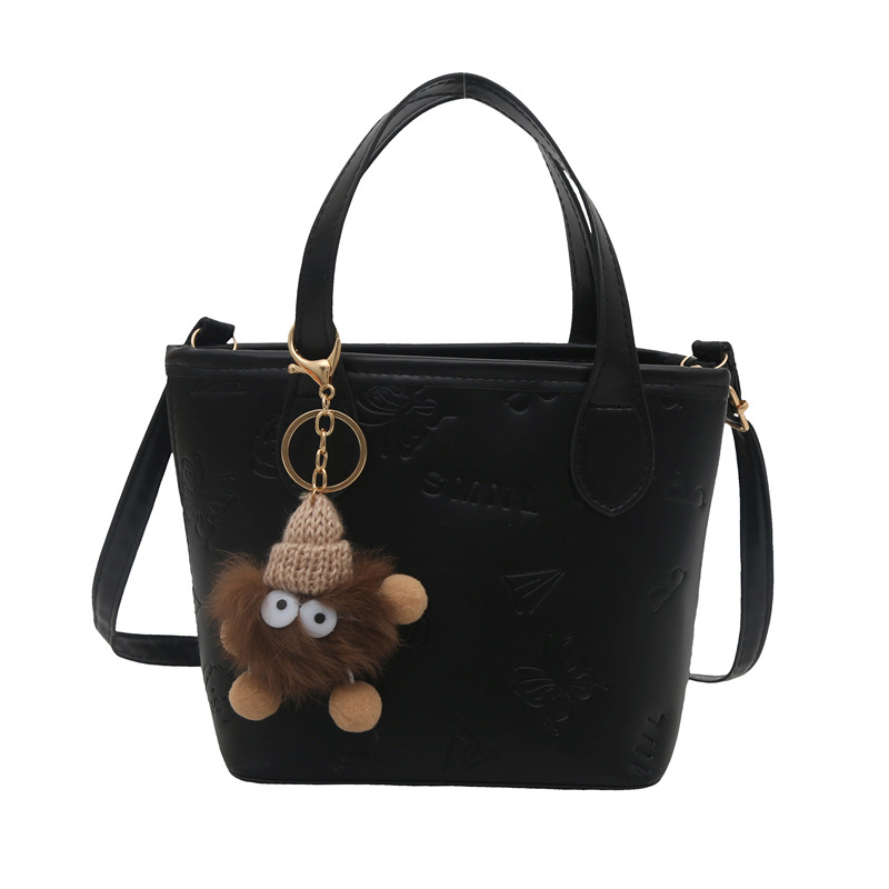 PU bucket táska cipzáras záródással, poliészter bélés, belső telefonzseb, válltáska-stílus