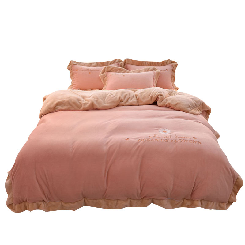 Milk Velvet set de pat din velur de lapte – 4 piese, greutate 2500–3000 g, imprimare și vopsire reactive