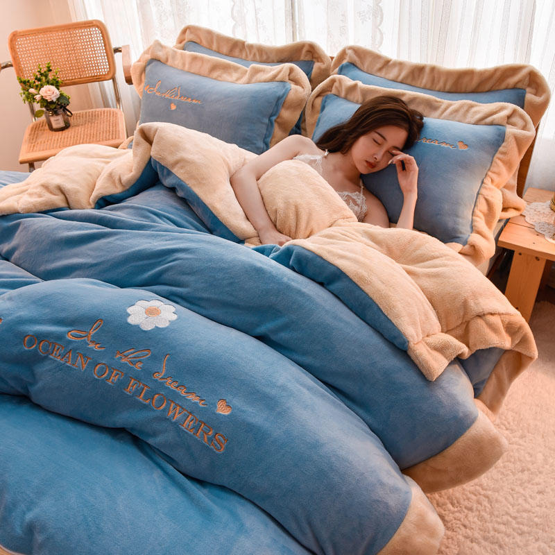 Milk Velvet set de pat din velur de lapte – 4 piese, greutate 2500–3000 g, imprimare și vopsire reactive