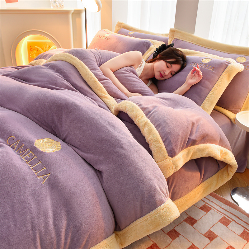 Milk Velvet set de pat din velur de lapte – 4 piese, greutate 2500–3000 g, imprimare și vopsire reactive