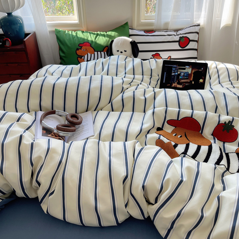 Set de lenjerie pat din bumbac spălat, patru piese, cu broderie cartoon și vopsire reactive