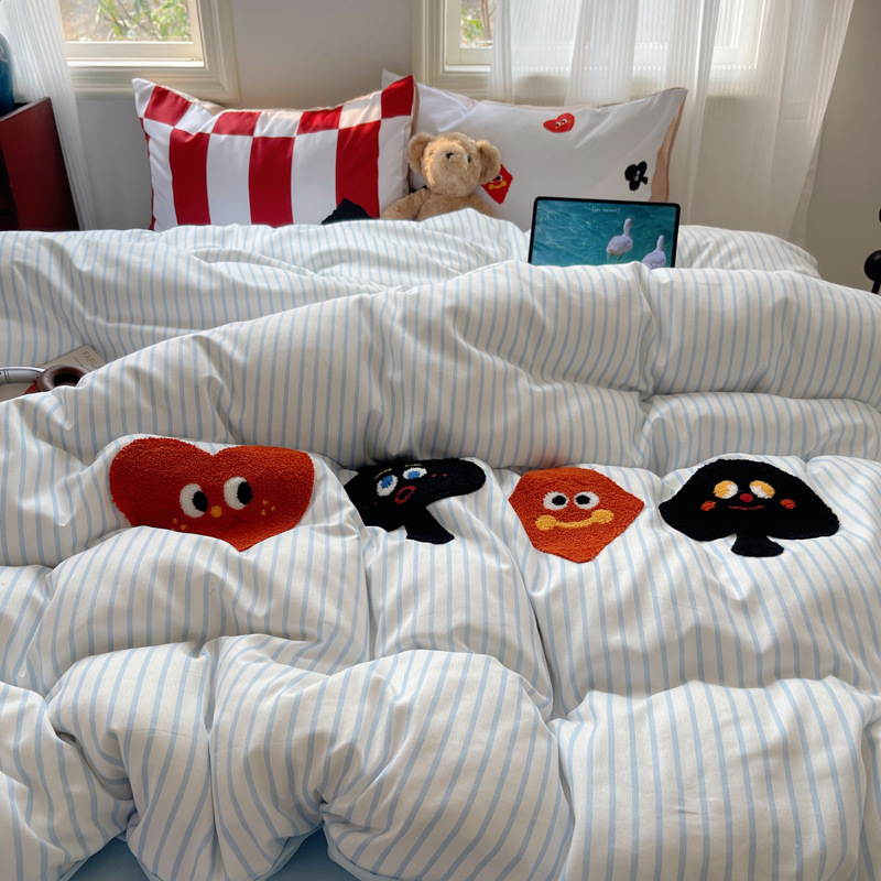 Set de lenjerie pat din bumbac spălat, patru piese, cu broderie cartoon și vopsire reactive