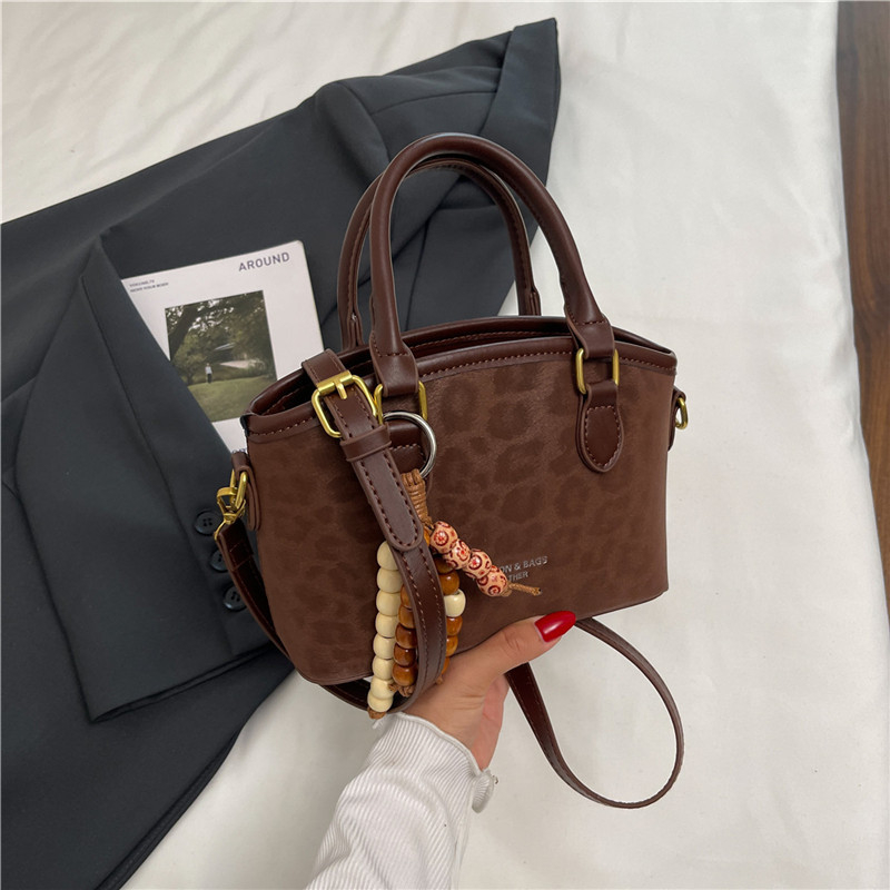 Női leopard mintás bucket táska, Koreai stílus, PU anyag, vízszintes négyszögletes forma, cipzár