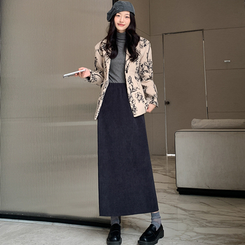 Flísová podšité sukňa s vysokým pásom, priliehavá na boky, strednej dĺžky, s chrbtovým rozparkom, jesenná-zimná, spandexová zmes