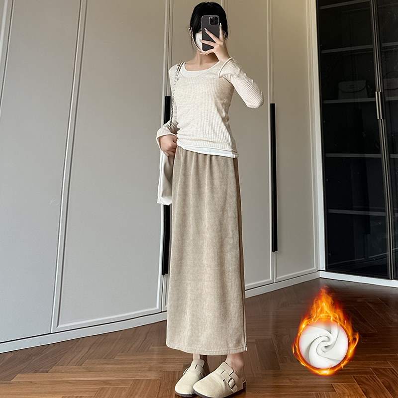 Flísová podšité sukňa s vysokým pásom, priliehavá na boky, strednej dĺžky, s chrbtovým rozparkom, jesenná-zimná, spandexová zmes