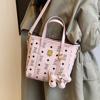 PU bucket cez rameno taška, mestská jednoduchosť, zips, polyesterová podšívka, vrecko na telefón, Zima 2024